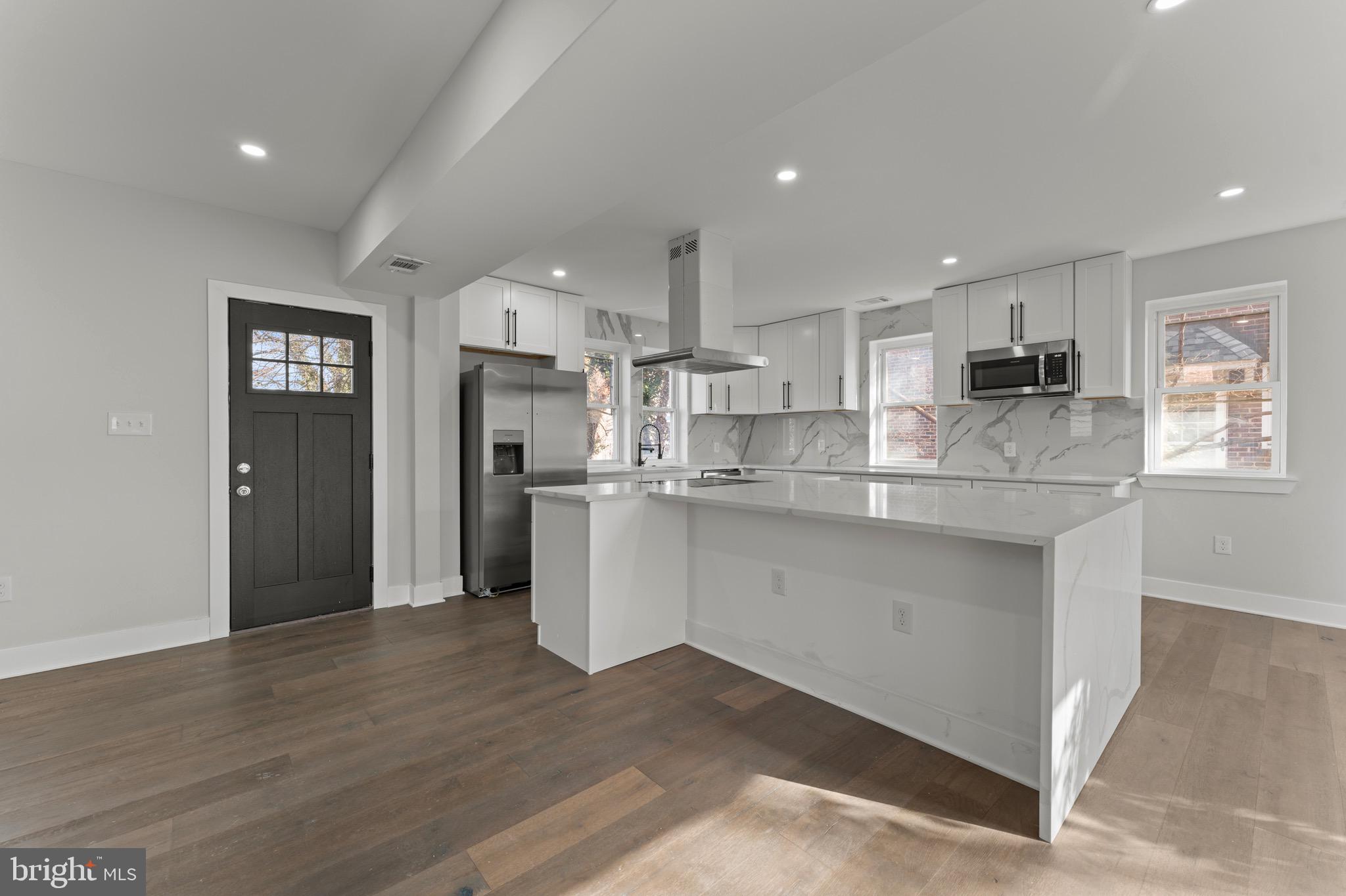 33 Nicholson Street Northwest Washington, DC 20011 - Photo 14 of 59