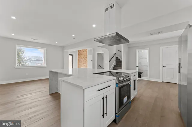 $930,000 | 33 Nicholson Street Northwest, Washington, DC 20011