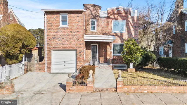 $930,000 | 33 Nicholson Street Northwest, Washington, DC 20011