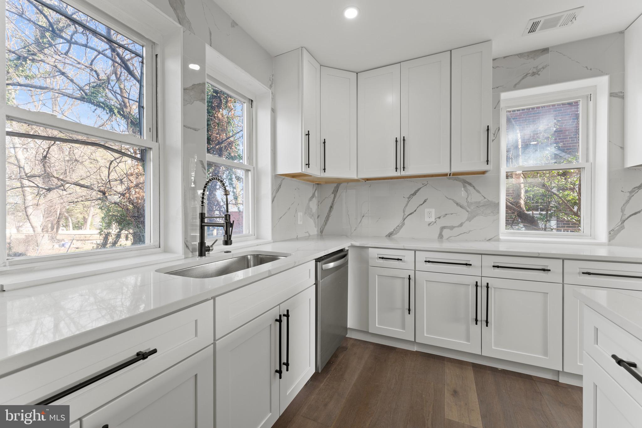 33 Nicholson Street Northwest Washington, DC 20011 - Photo 21 of 60