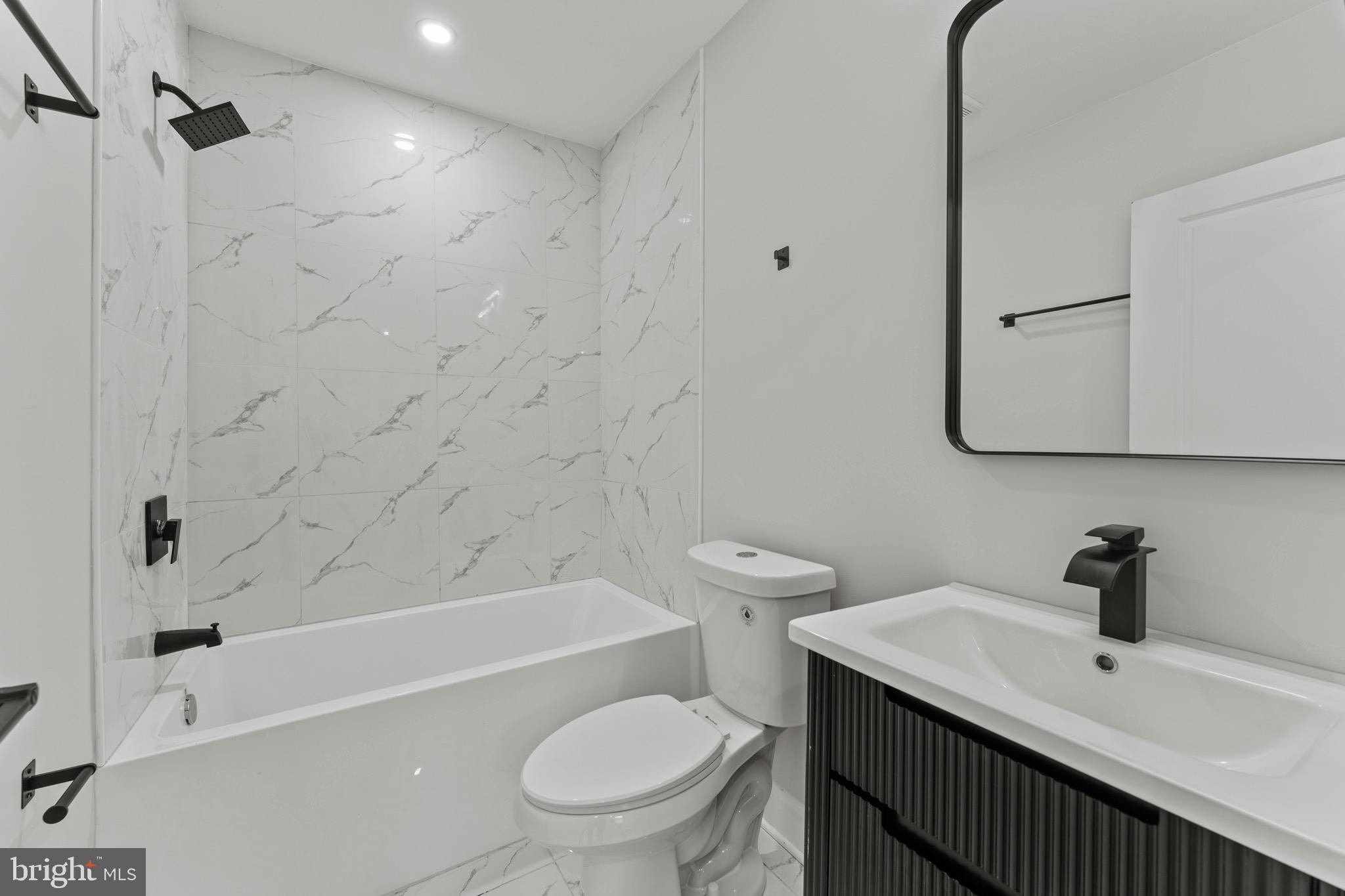 33 Nicholson Street Northwest Washington, DC 20011 - Photo 48 of 60 Owners Bathroom