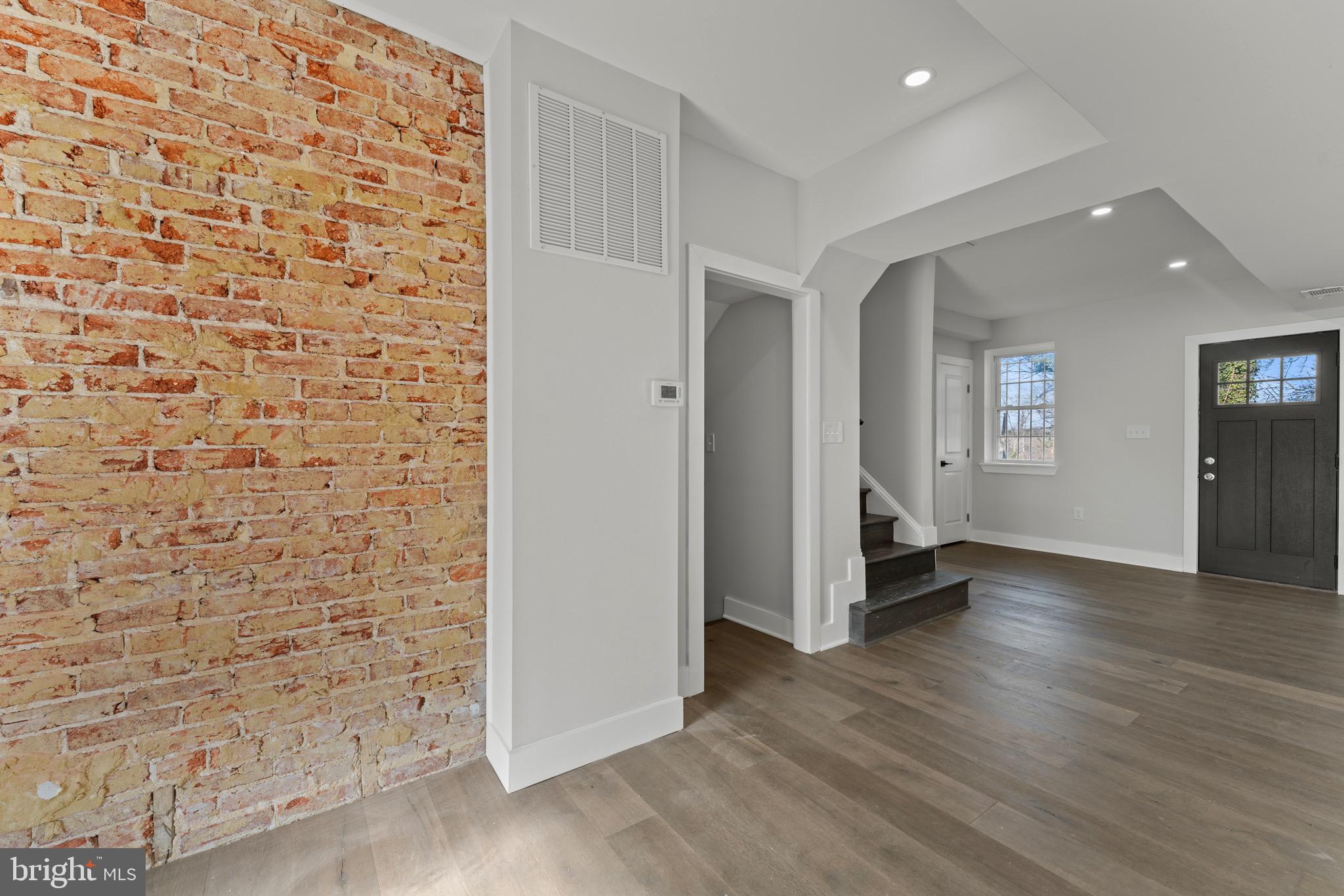 33 Nicholson Street Northwest Washington, DC 20011 - Photo 5 of 60 Main Level