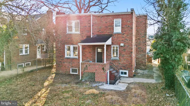 $930,000 | 33 Nicholson Street Northwest, Washington, DC 20011