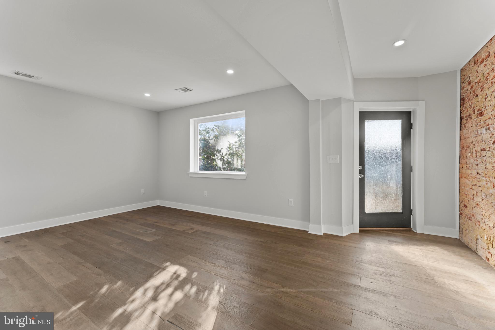 33 Nicholson Street Northwest Washington, DC 20011 - Photo 9 of 60 Open Concept