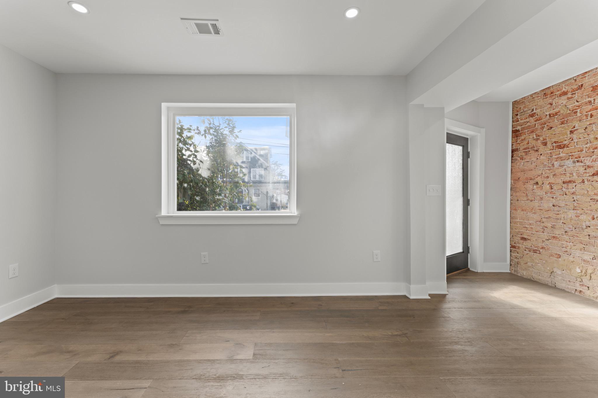 33 Nicholson Street Northwest Washington, DC 20011 - Photo 9 of 59