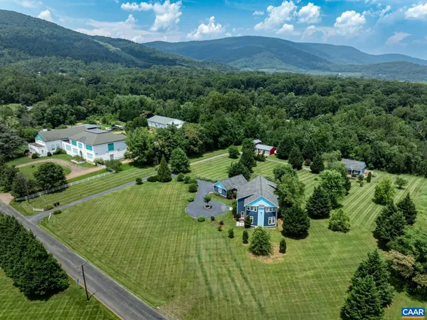 $1,625,000 | 7520-7522 Greenwood Station Road, Greenwood, VA 22943