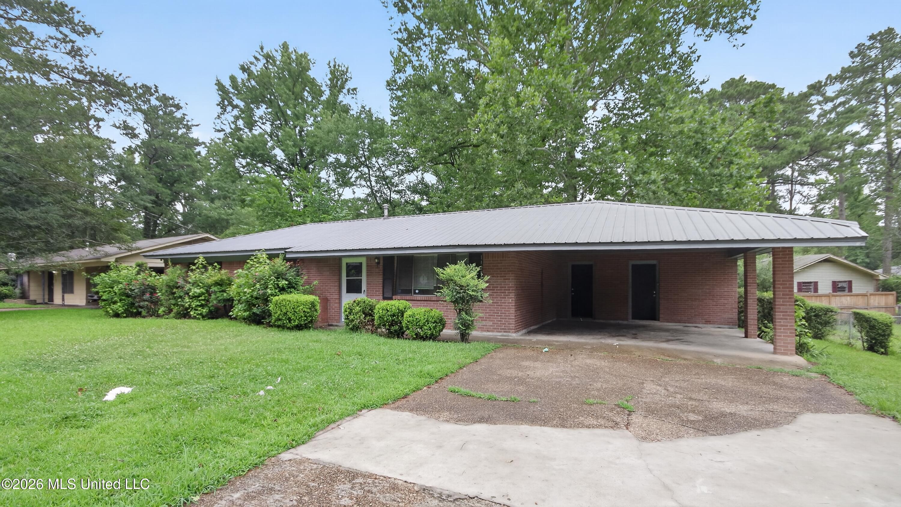 1128 Autumn Street Jackson, MS 39212 - Photo 3 of 29 1781827358325-IMGP9850
