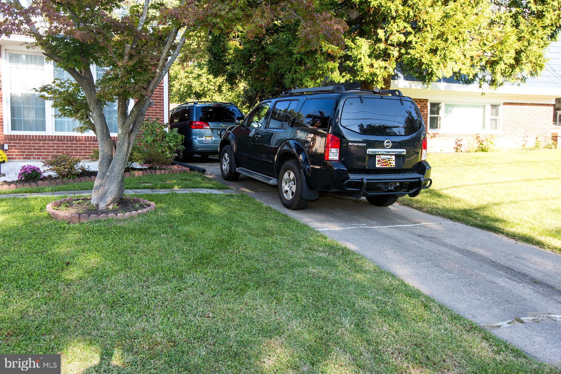 13217 Holdridge Road Silver Spring, MD 20906 - Photo 3 of 30 Driveway