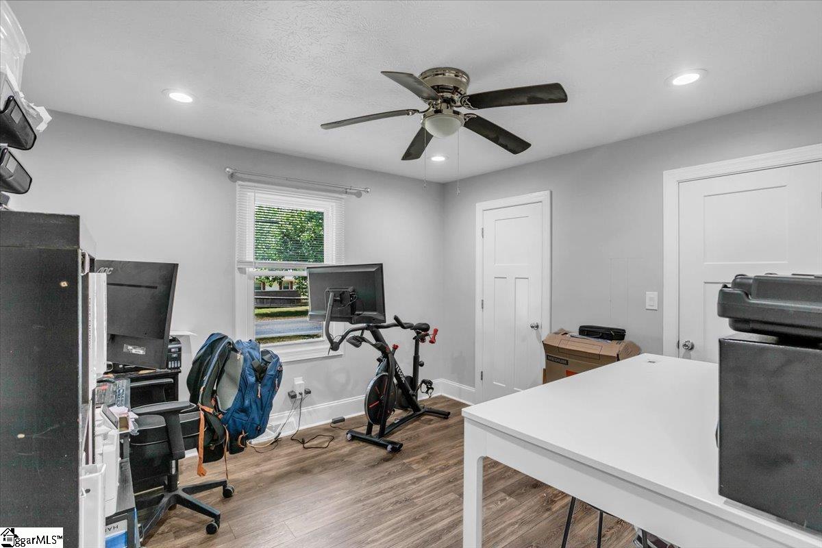 606 Davenport Road Simpsonville, SC 29680 - Photo 11 of 21