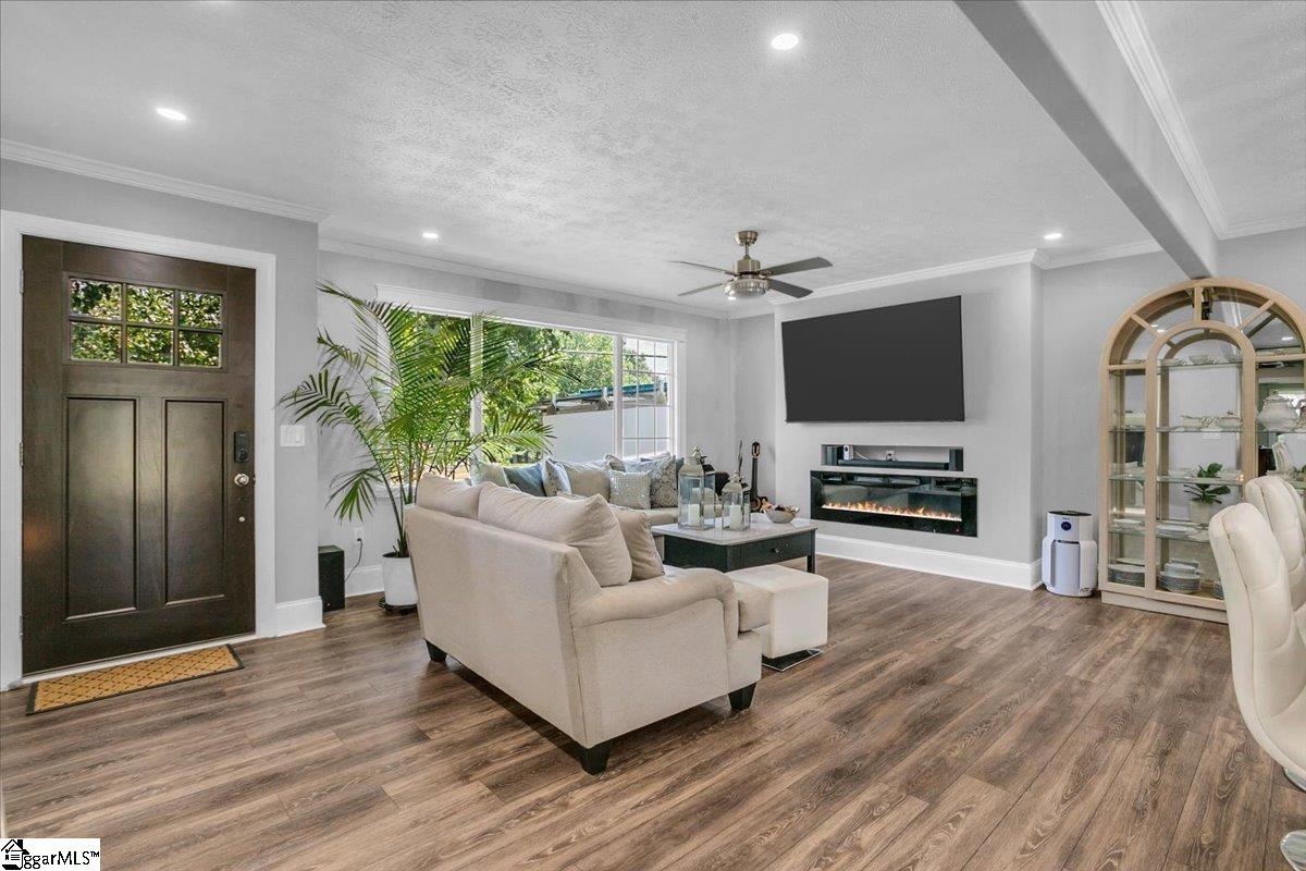 606 Davenport Road Simpsonville, SC 29680 - Photo 3 of 21