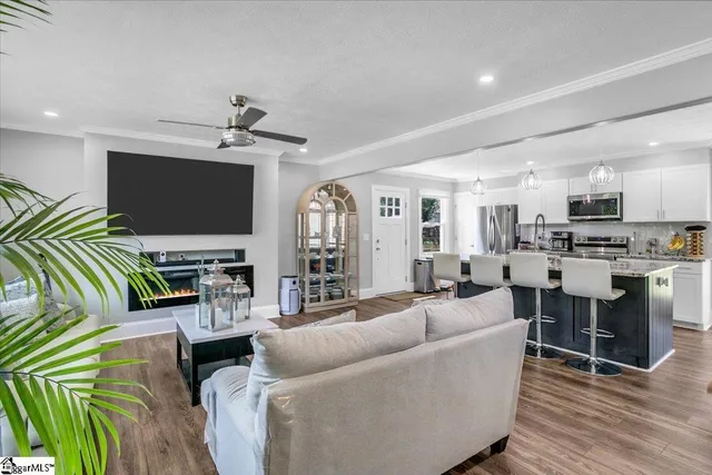 $299,900 | 606 Davenport Road, Simpsonville, SC 29680