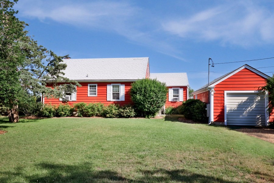 36 Hines Point Road Vineyard Haven, MA 02568 - Photo 11 of 40 Gallery Image 11