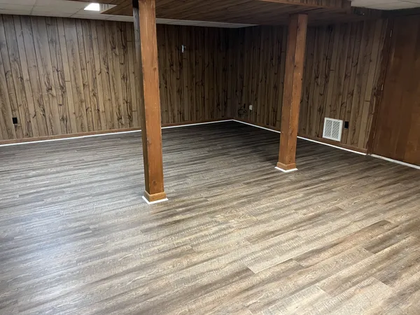 $1,500 | 351 Harold Drive, Clarksville, TN 37040