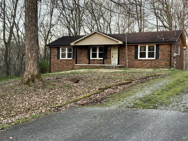 $1,500 | 351 Harold Drive, Clarksville, TN 37040