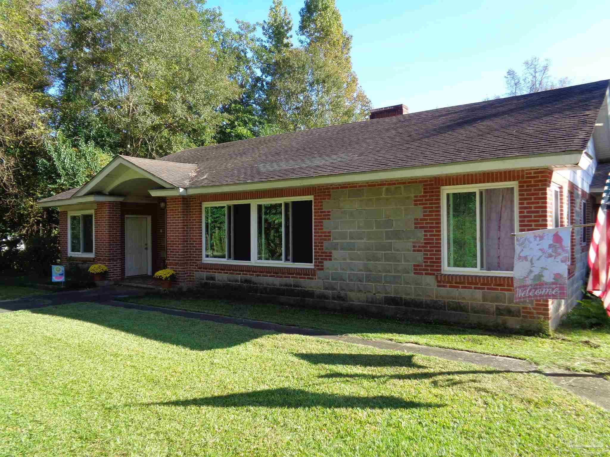 71 West State Line Road Century, FL 32535 - Photo 1 of 50