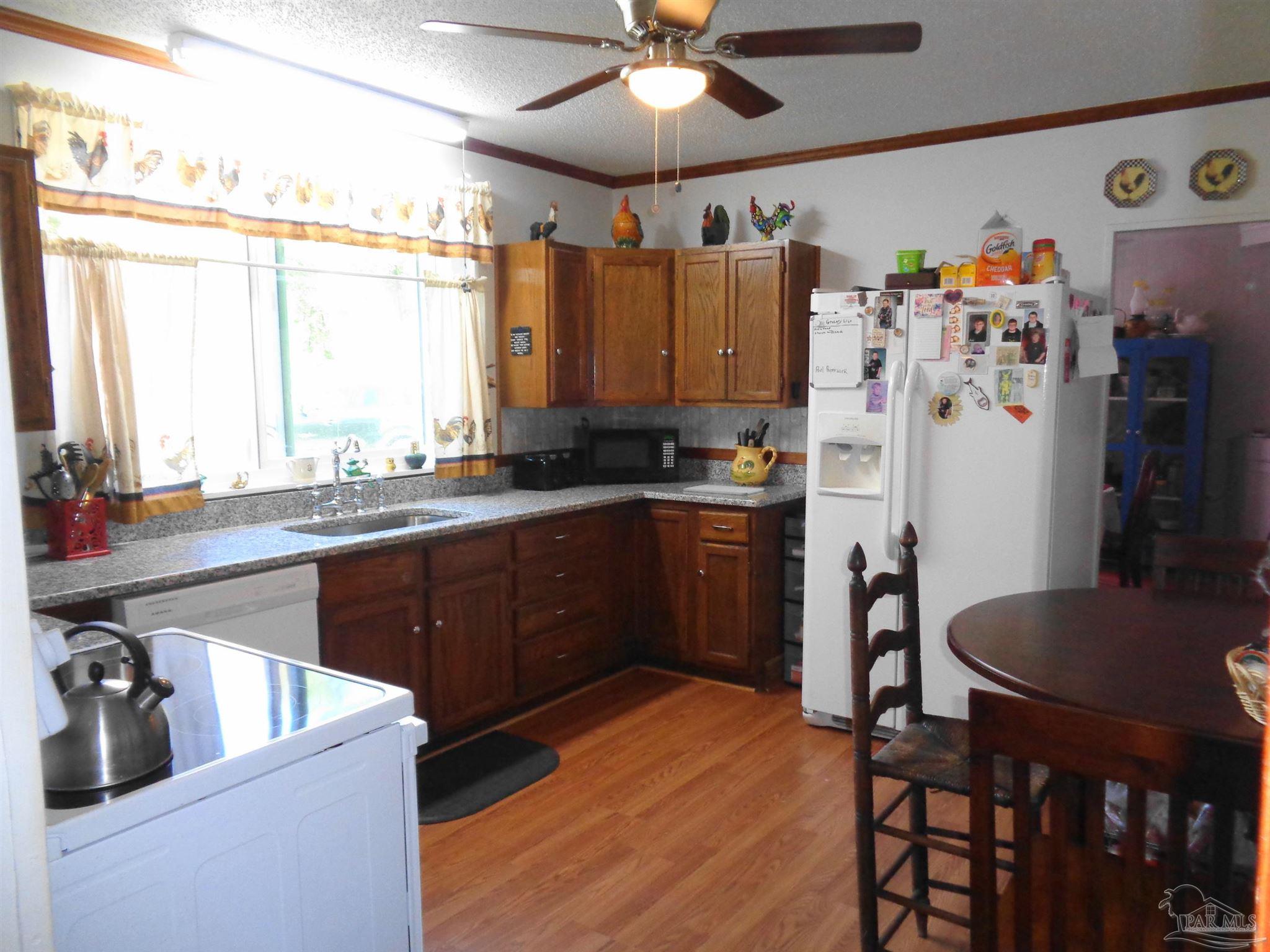 71 West State Line Road Century, FL 32535 - Photo 11 of 50