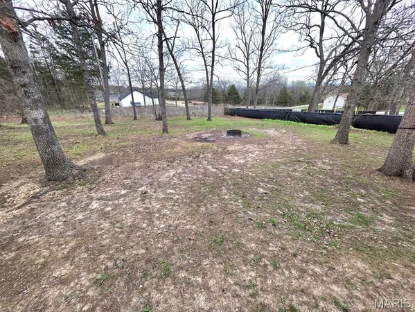 $179,900 | 810 Cleveland Road, Houston, MO 65483