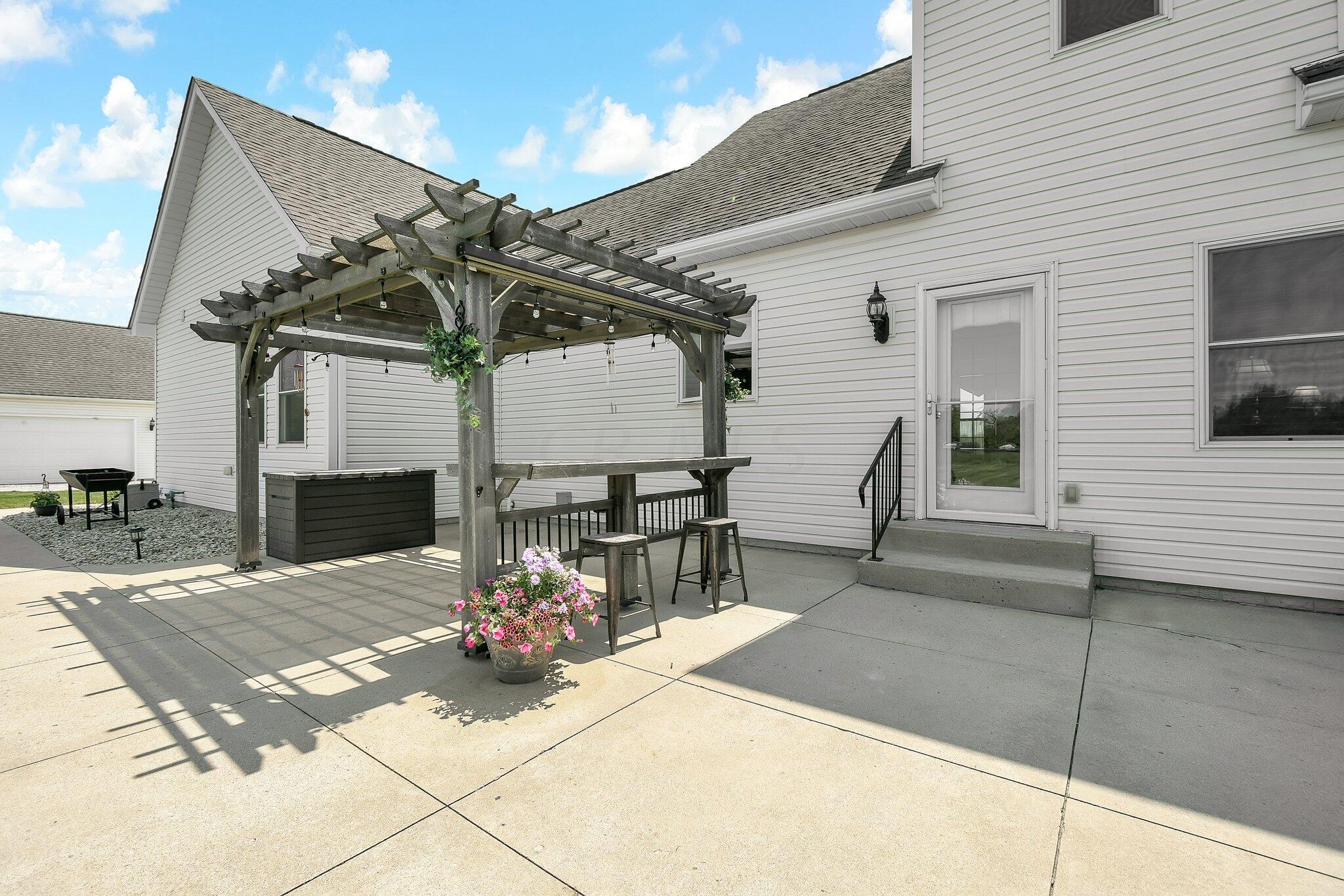 13790 Taylor Road Plain City, OH 43064 - Photo 46 of 70 Patio