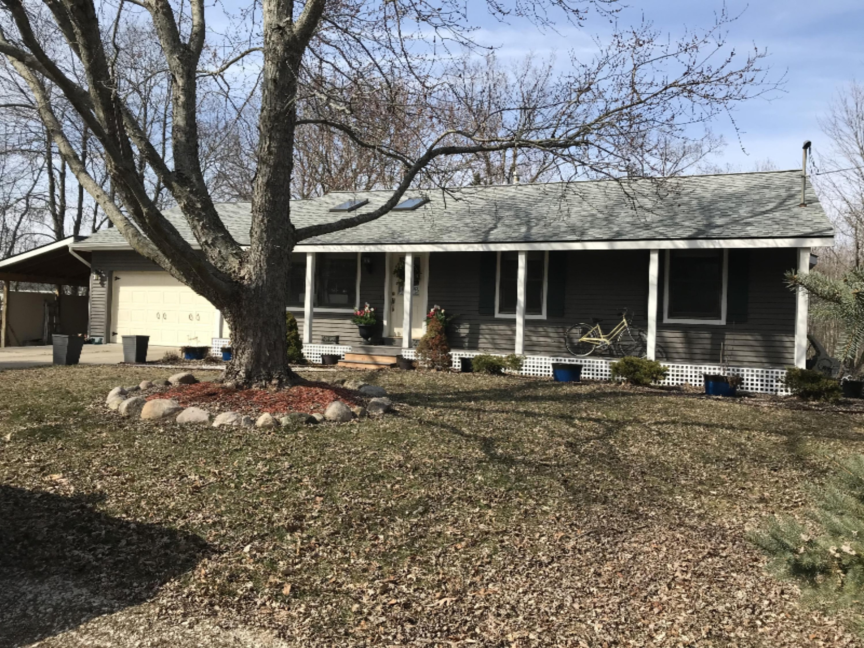 7015 14 Mile Road Northeast Cedar Springs, MI 49319 - Photo 2 of 16 IMG_0407