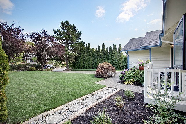 23518 13th Place West Bothell, WA 98021 - Photo 2 of 12