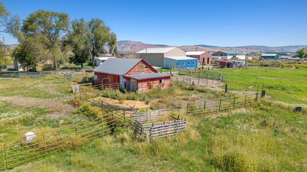 1460 Joe Wright Road Klamath Falls, OR 97603 - Photo 72 of 78 1460JoeWrightRd-46