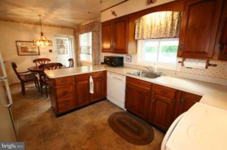 10629 Gorman Road Laurel, MD 20723 - Photo 13 of 19 Kitchen