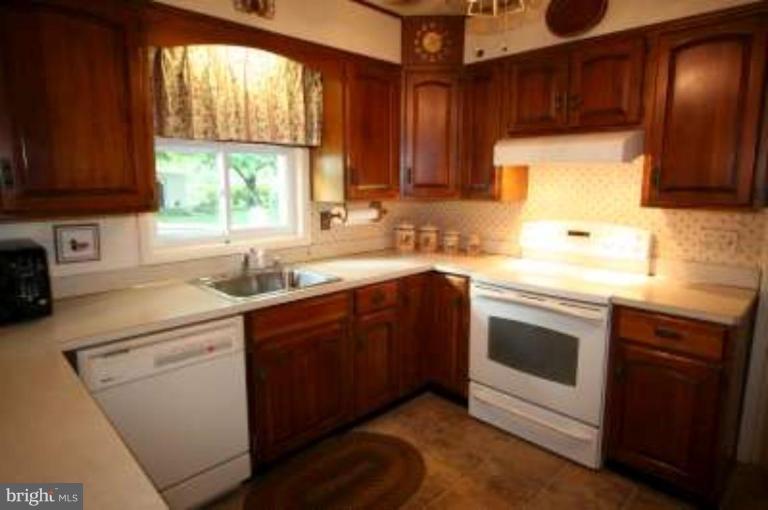 10629 Gorman Road Laurel, MD 20723 - Photo 15 of 19 Kitchen #3