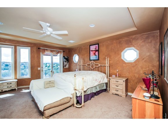 7000 West Rambling Road Prescott, AZ 86305 - Photo 17 of 27 Upstairs Bedroom Suite #3