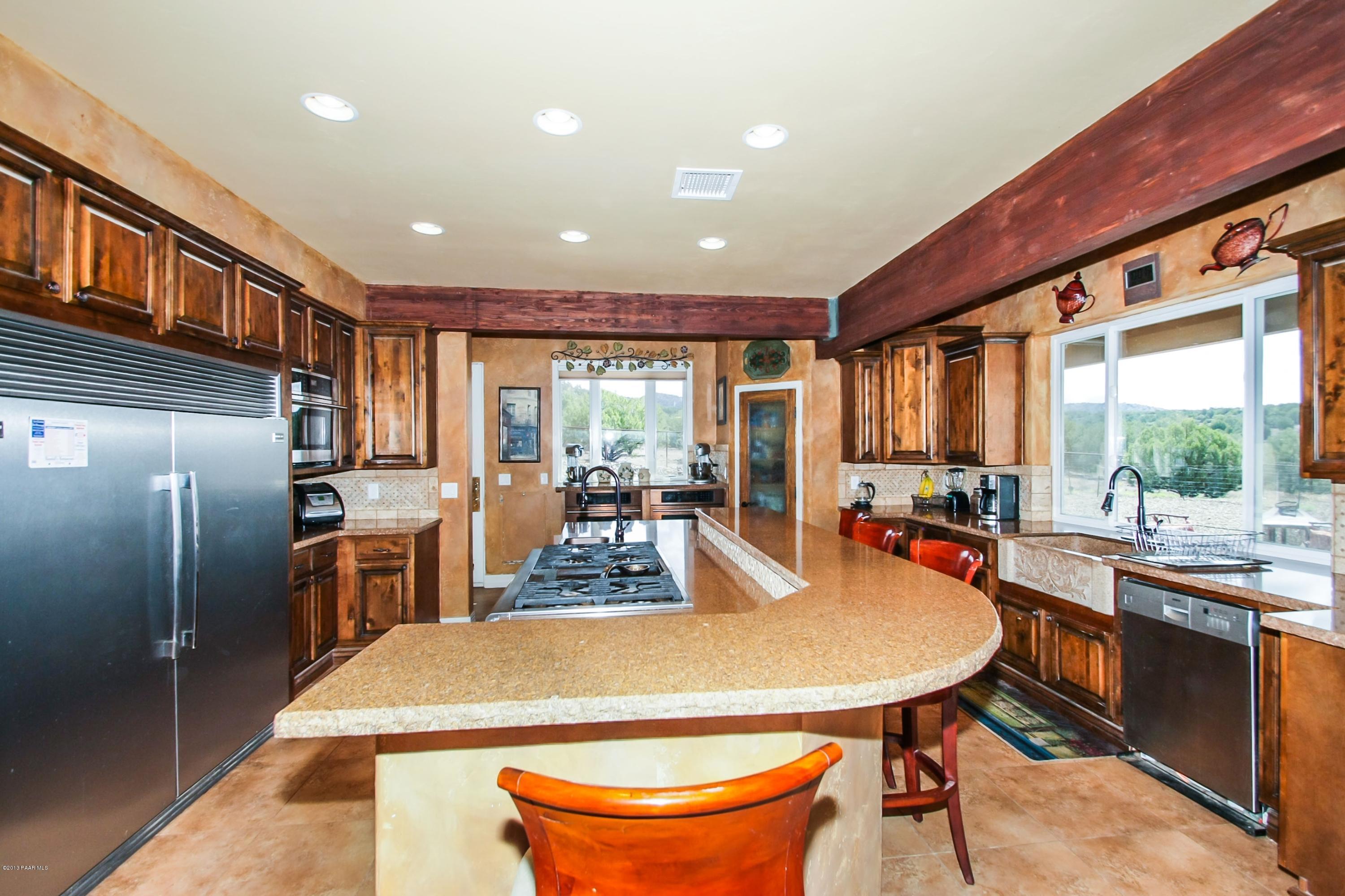 7000 West Rambling Road Prescott, AZ 86305 - Photo 5 of 27 Kitchen w/Executive Stove & Baking Cntr
