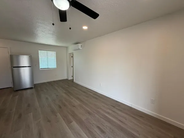 $1,200 | 1027 East Dunlap Avenue, Unit 3, Phoenix, AZ 85020