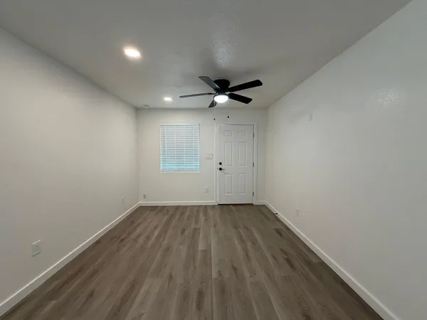 $1,200 | 1027 East Dunlap Avenue, Unit 3, Phoenix, AZ 85020
