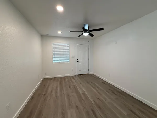$1,200 | 1027 East Dunlap Avenue, Unit 3, Phoenix, AZ 85020
