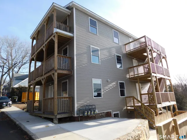 $799,900 | 69 Rosemary Street, New London, CT 06320