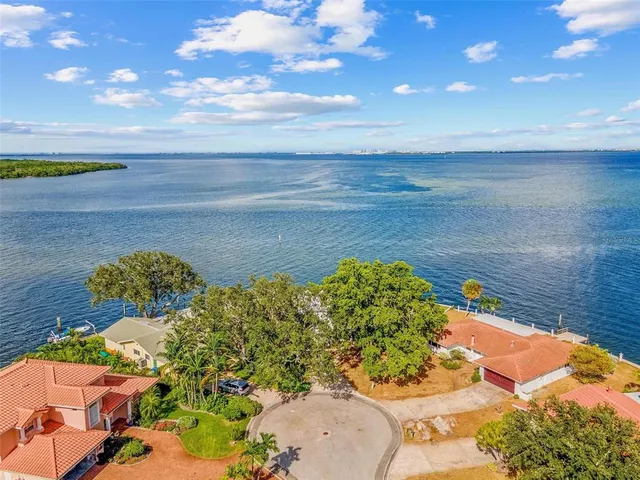 $2,200,000 | 2096 Iowa Avenue Northeast, St. Petersburg, FL 33703