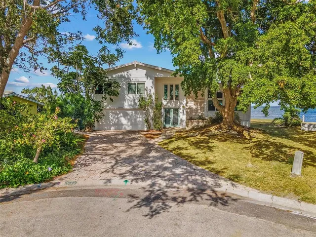 $2,200,000 | 2096 Iowa Avenue Northeast, St. Petersburg, FL 33703