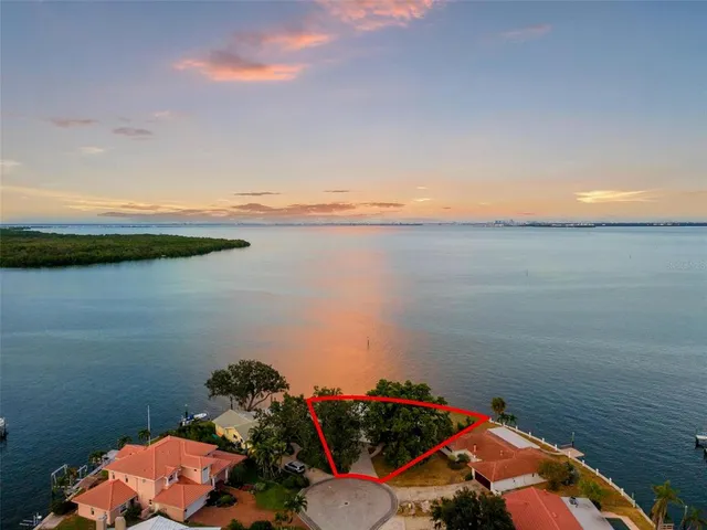 $2,200,000 | 2096 Iowa Avenue Northeast, St. Petersburg, FL 33703