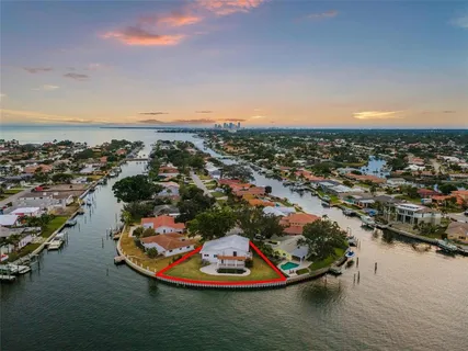 $2,200,000 | 2096 Iowa Avenue Northeast, St. Petersburg, FL 33703