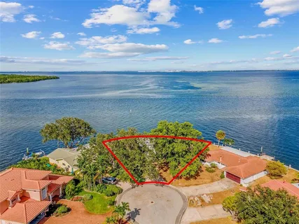 $2,200,000 | 2096 Iowa Avenue Northeast, St. Petersburg, FL 33703