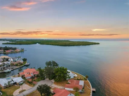 $2,200,000 | 2096 Iowa Avenue Northeast, St. Petersburg, FL 33703