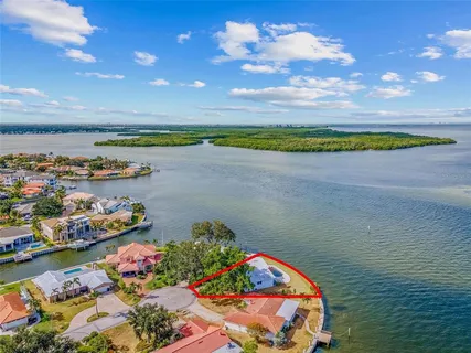 $2,200,000 | 2096 Iowa Avenue Northeast, St. Petersburg, FL 33703