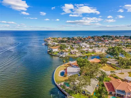 $2,200,000 | 2096 Iowa Avenue Northeast, St. Petersburg, FL 33703