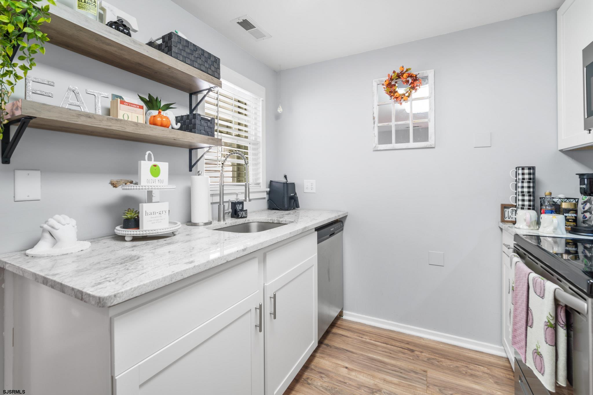 196 Meadow Ridge Road, Unit 196 Smithville, NJ 08205 - Photo 8 of 19 Gallery Image 8