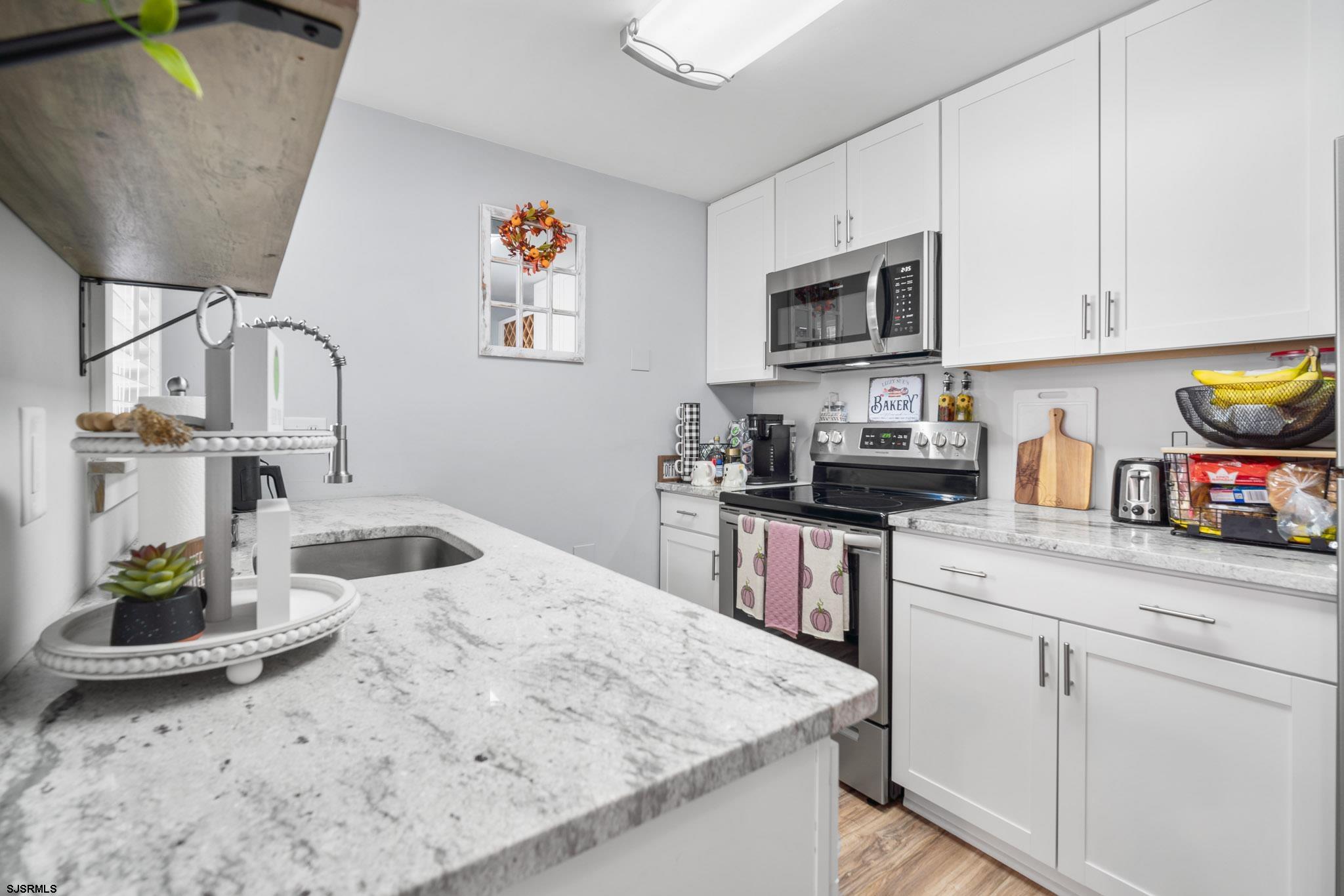 196 Meadow Ridge Road, Unit 196 Smithville, NJ 08205 - Photo 9 of 19 Gallery Image 9