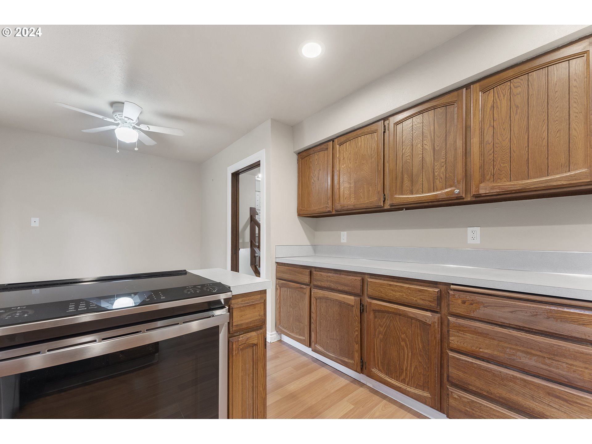 13265 Southwest Barlow Road Beaverton, OR 97008 - Photo 16 of 48 Gallery Image 16