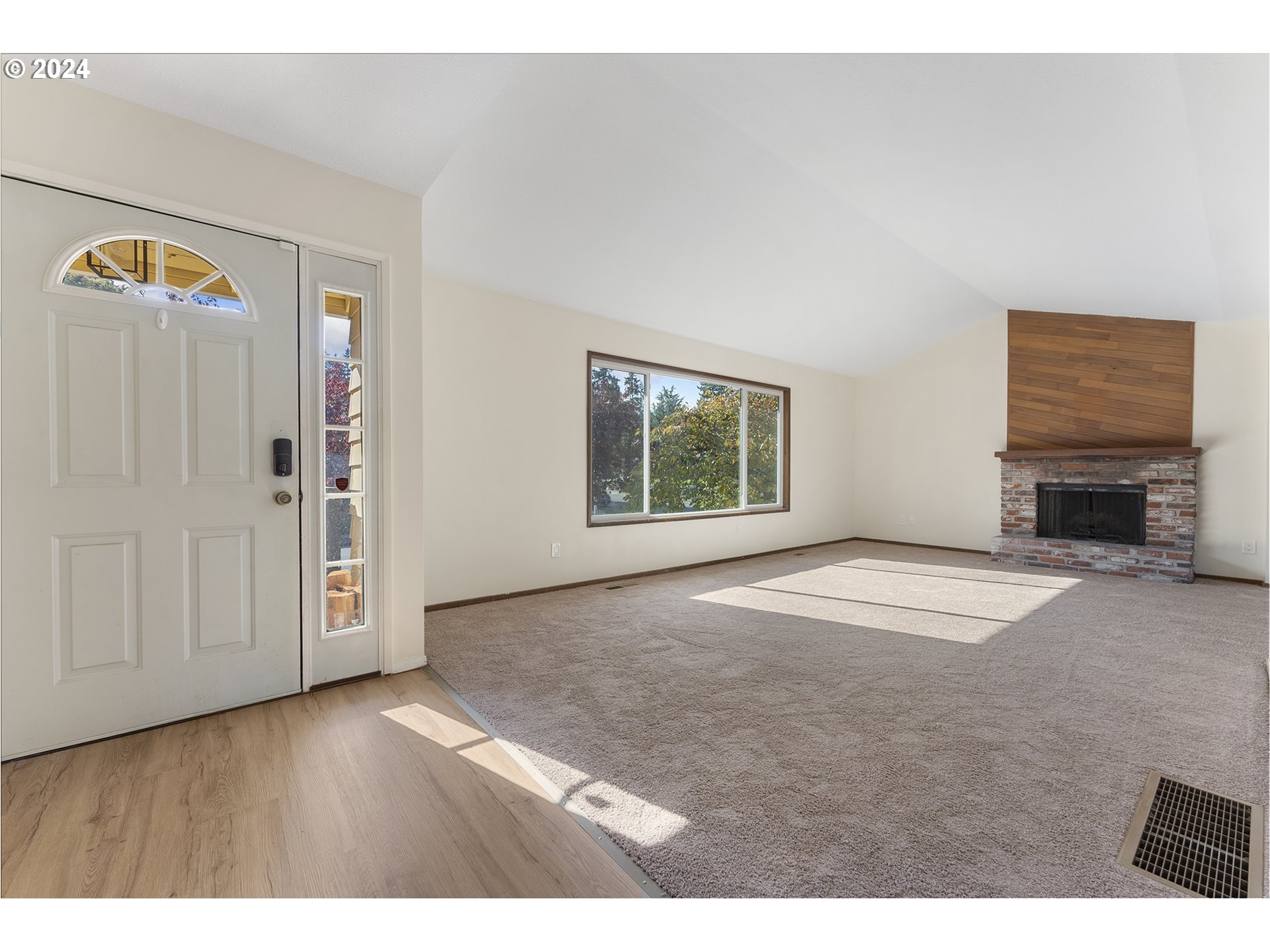 13265 Southwest Barlow Road Beaverton, OR 97008 - Photo 4 of 48 Gallery Image 4