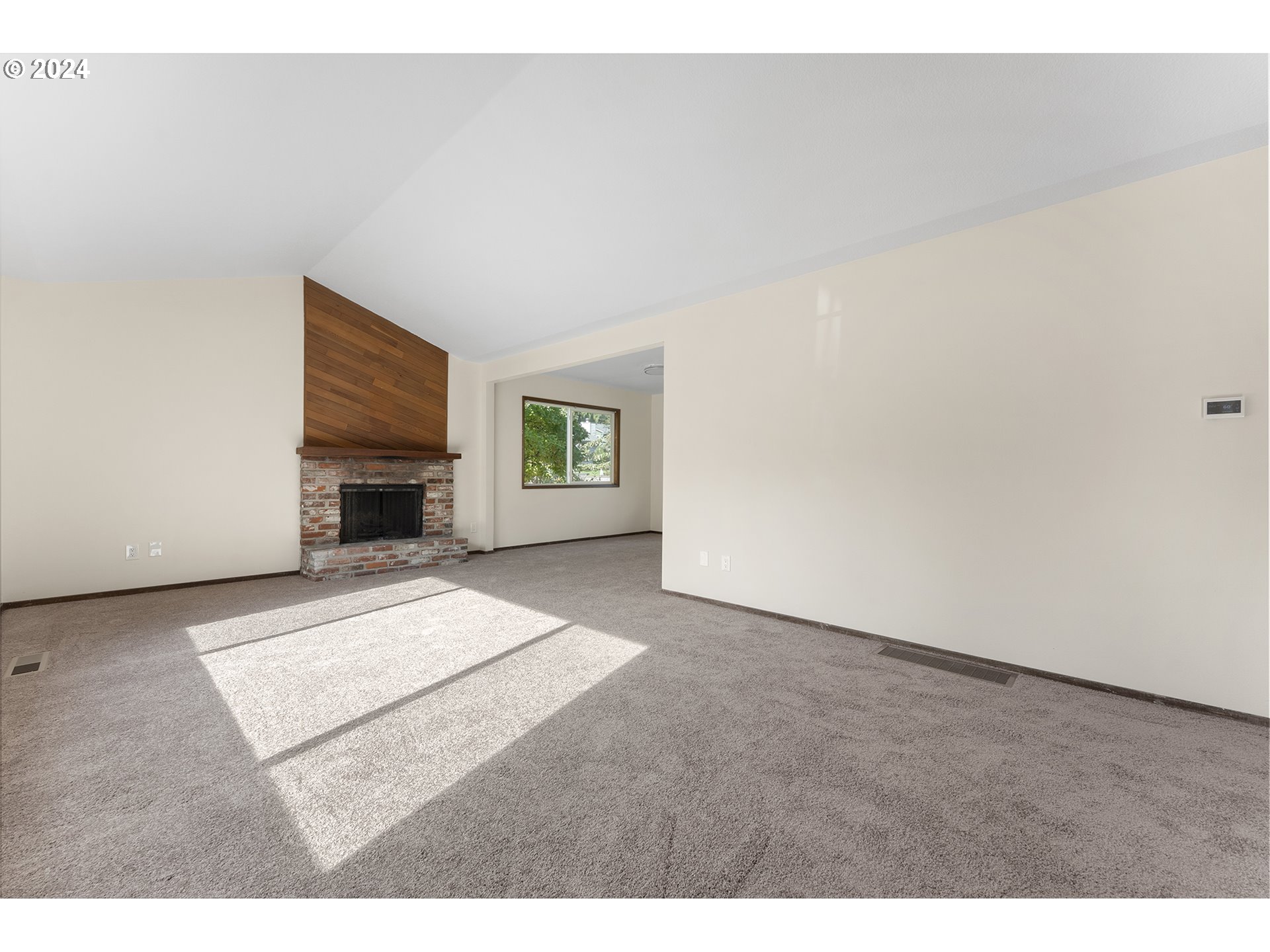 13265 Southwest Barlow Road Beaverton, OR 97008 - Photo 5 of 48 Gallery Image 5