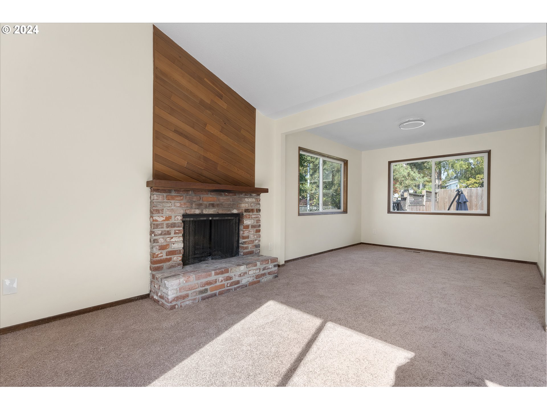 13265 Southwest Barlow Road Beaverton, OR 97008 - Photo 6 of 48 Gallery Image 6