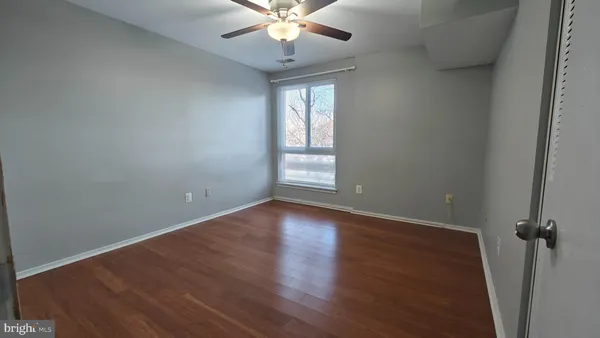 $2,300 | 561 Florida Avenue, Unit 104, Herndon, VA 20170