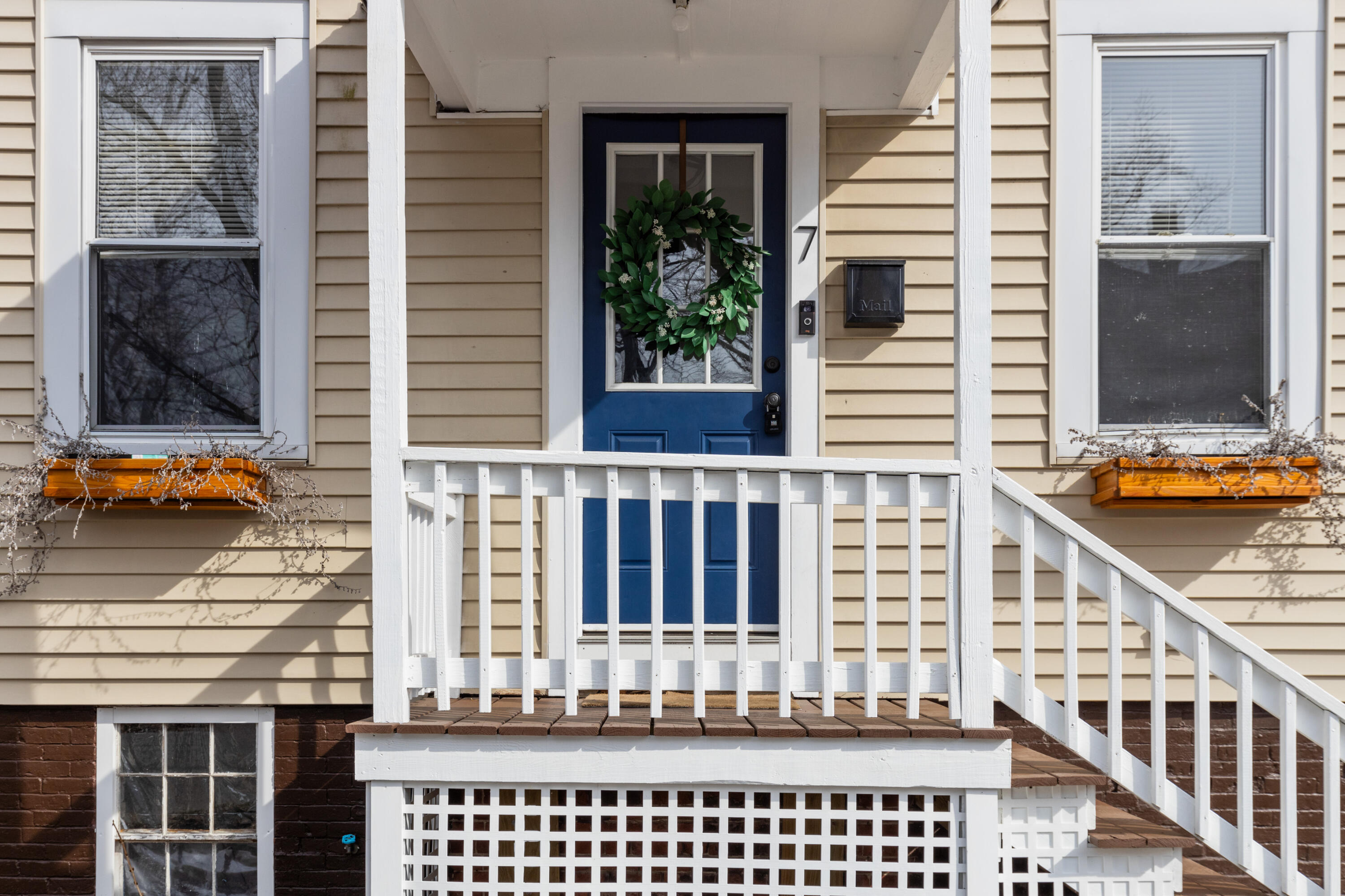 7 Union St front porch