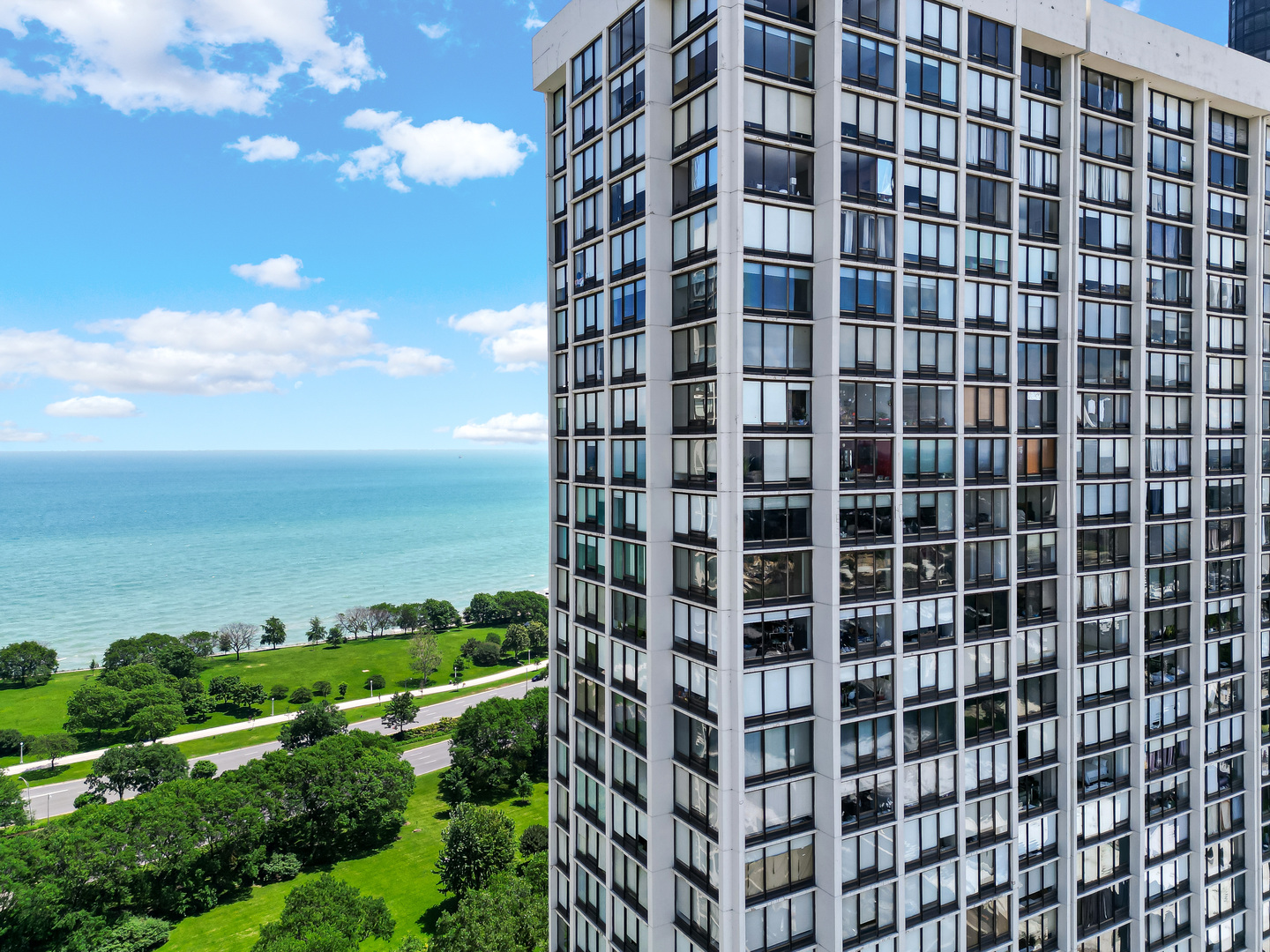 5445 North Sheridan Road, Unit 3501 Chicago, IL 60640 - Photo 28 of 29